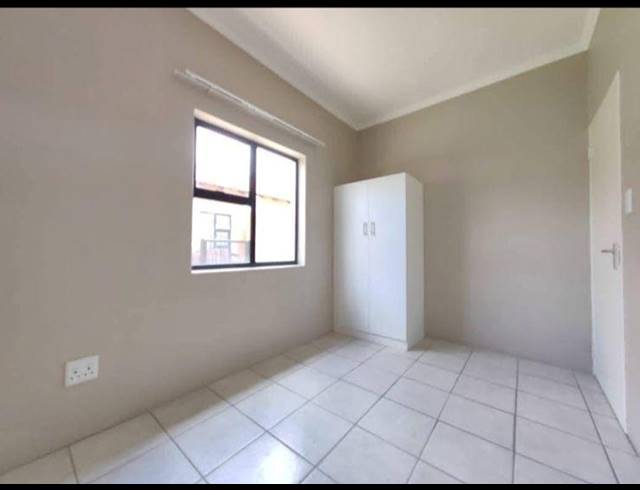 2 BEDROOM APARTMENT TO LET IN TERRA NOVA